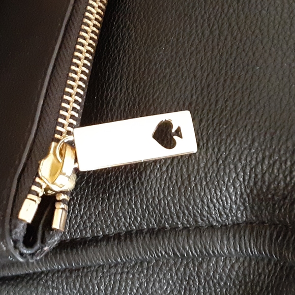 Kate Spade New York Highland Place Mini Maria Black Leather Crossbody. - Picture 4 of 14